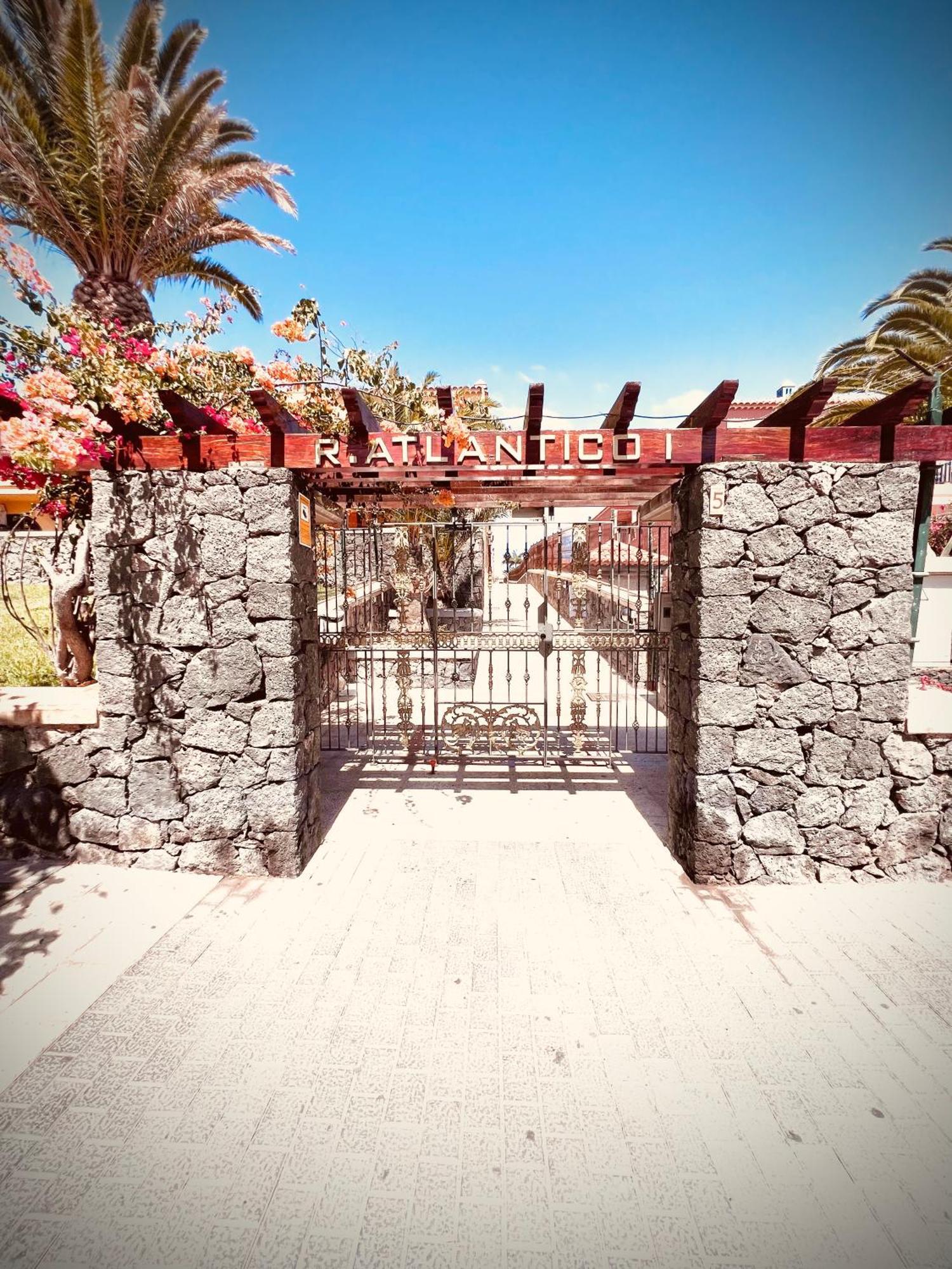 Oasis Of Tranquillity Apartment Tenerife Costa Del Silencio Exteriör bild